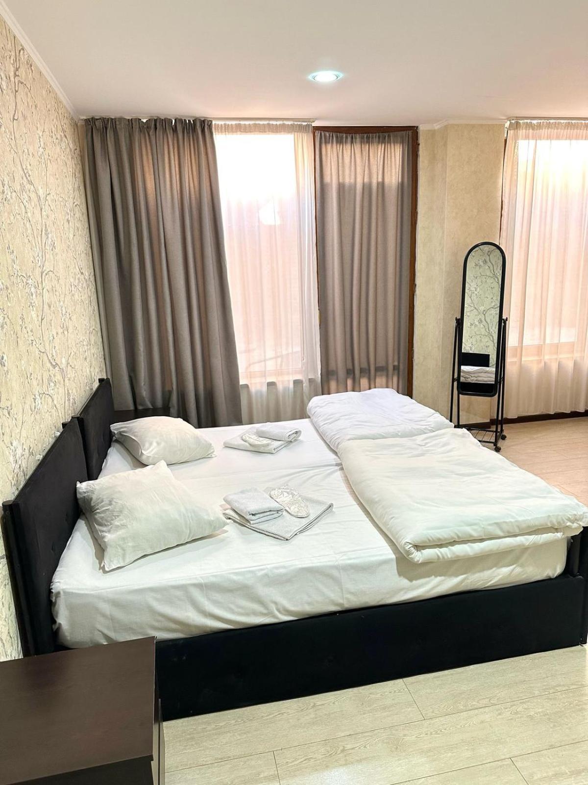 Hotel Alaverdi Palace تبليسي المظهر الخارجي الصورة