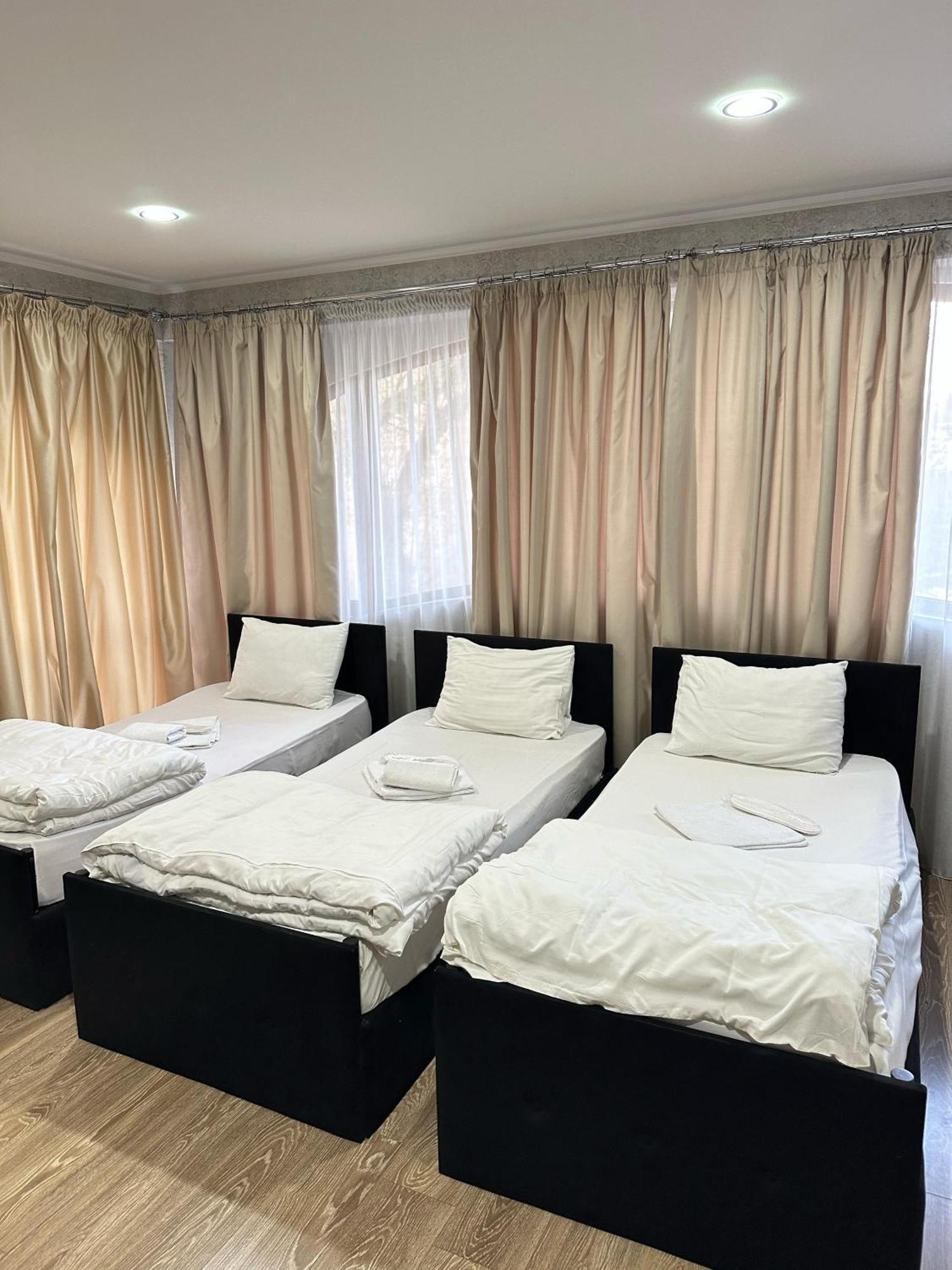 Hotel Alaverdi Palace تبليسي المظهر الخارجي الصورة
